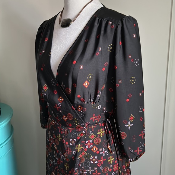 Express Women’s Floral Maxi Dress Striking High Low Surplice Faux Wrap V-Neck - Picture 9 of 13